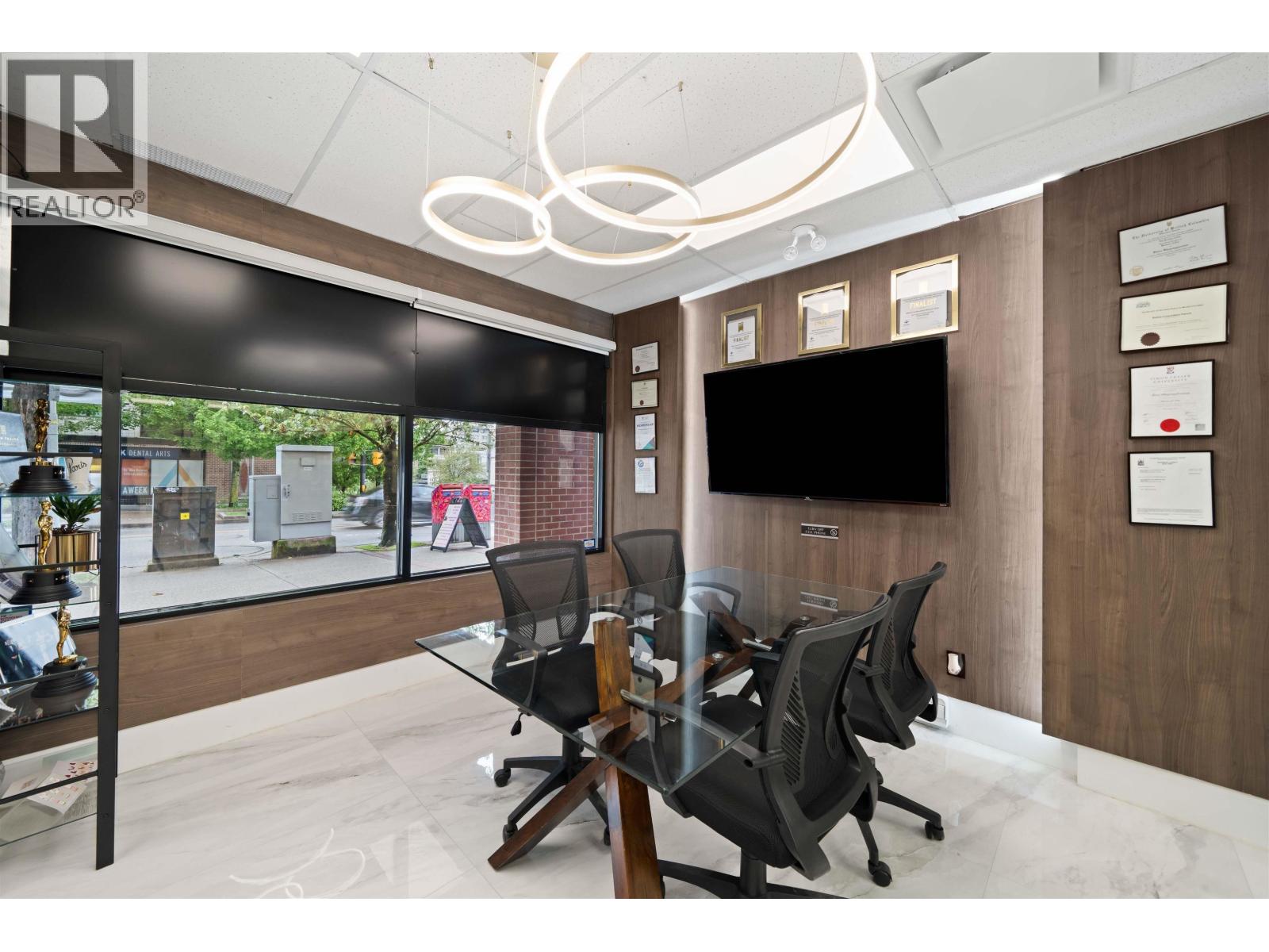104 E 3rd Street, North Vancouver, British Columbia  V7L 1E6 - Photo 11 - C8078482
