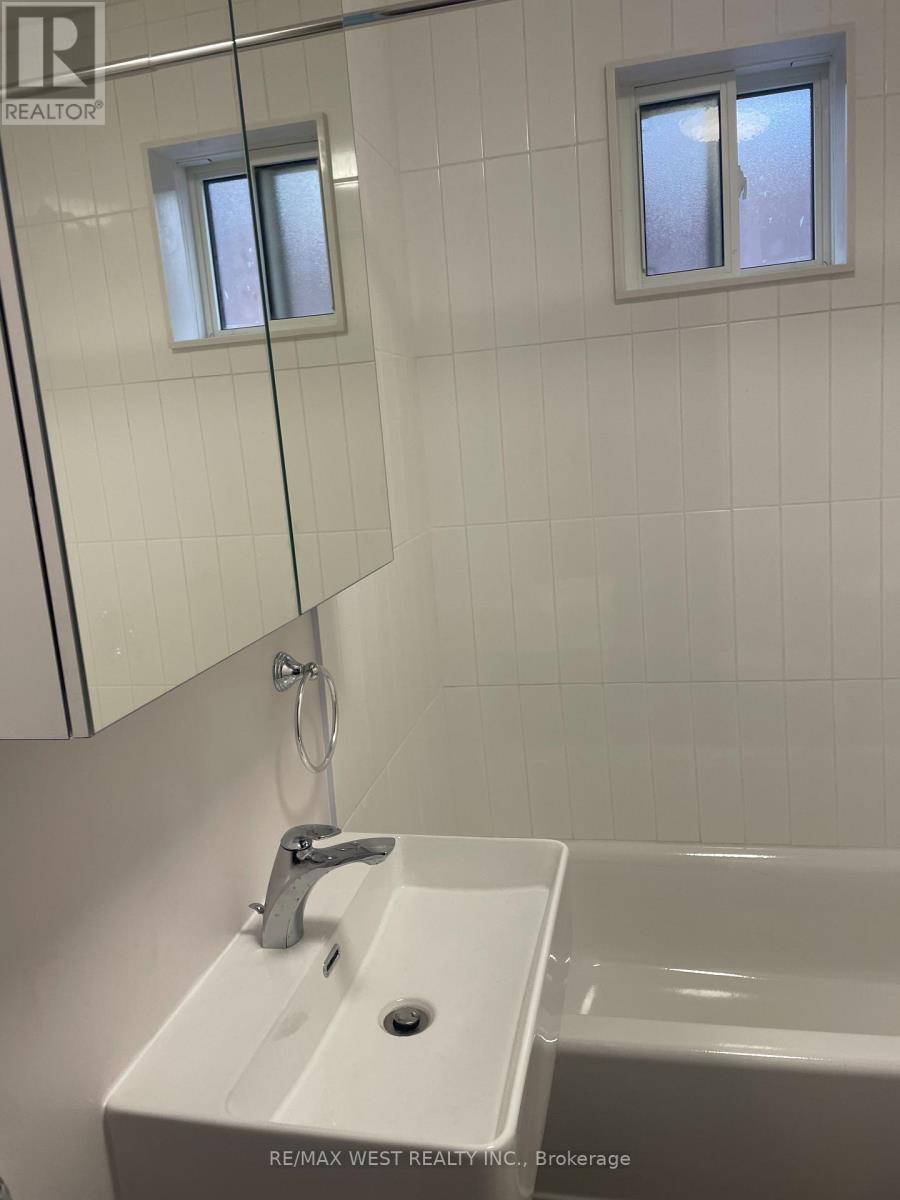 Second Floor - 57 Nassau Street, Toronto, Ontario  M5T 1M3 - Photo 10 - C13081282