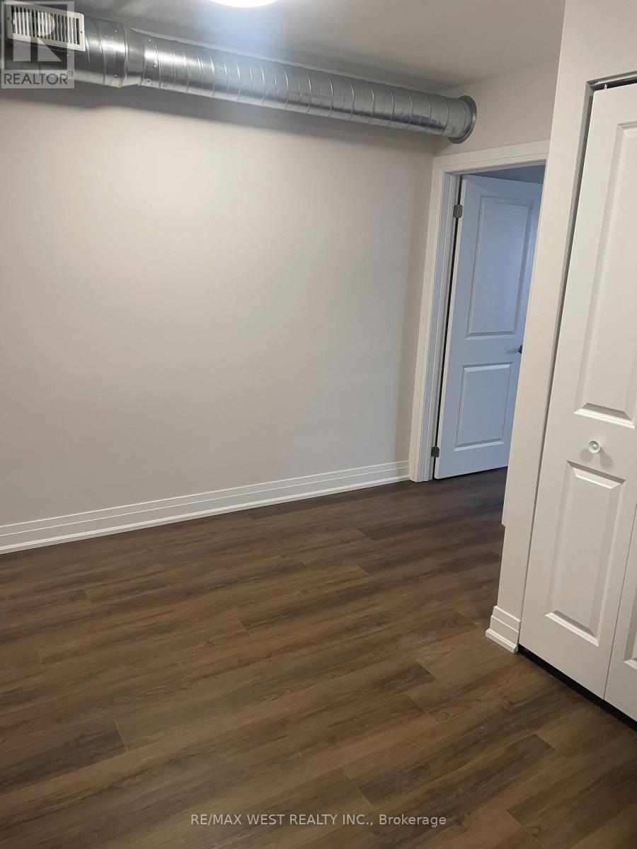 Second Floor - 57 Nassau Street, Toronto, Ontario  M5T 1M3 - Photo 17 - C13081282