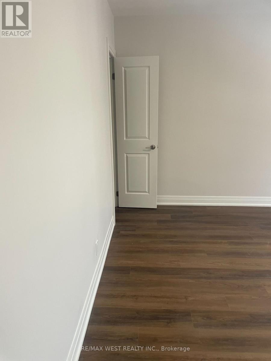Second Floor - 57 Nassau Street, Toronto, Ontario  M5T 1M3 - Photo 2 - C13081282