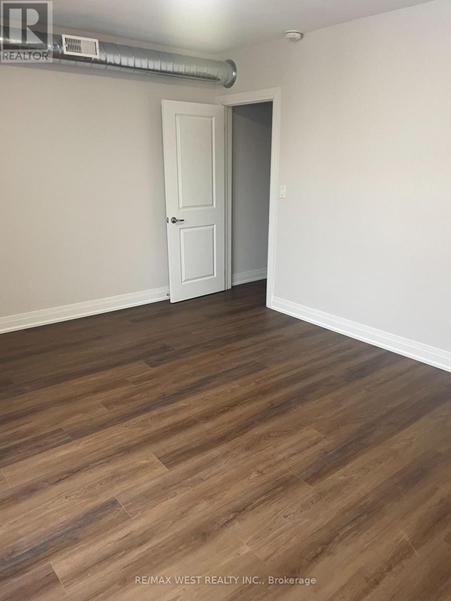 Second Floor - 57 Nassau Street, Toronto, Ontario  M5T 1M3 - Photo 8 - C13081282