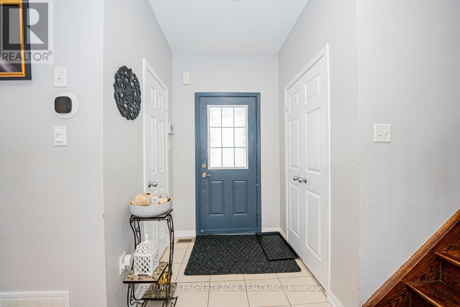 804 Ormond Drive, Oshawa, Ontario  L1K 3B6 - Photo 5 - E13081246