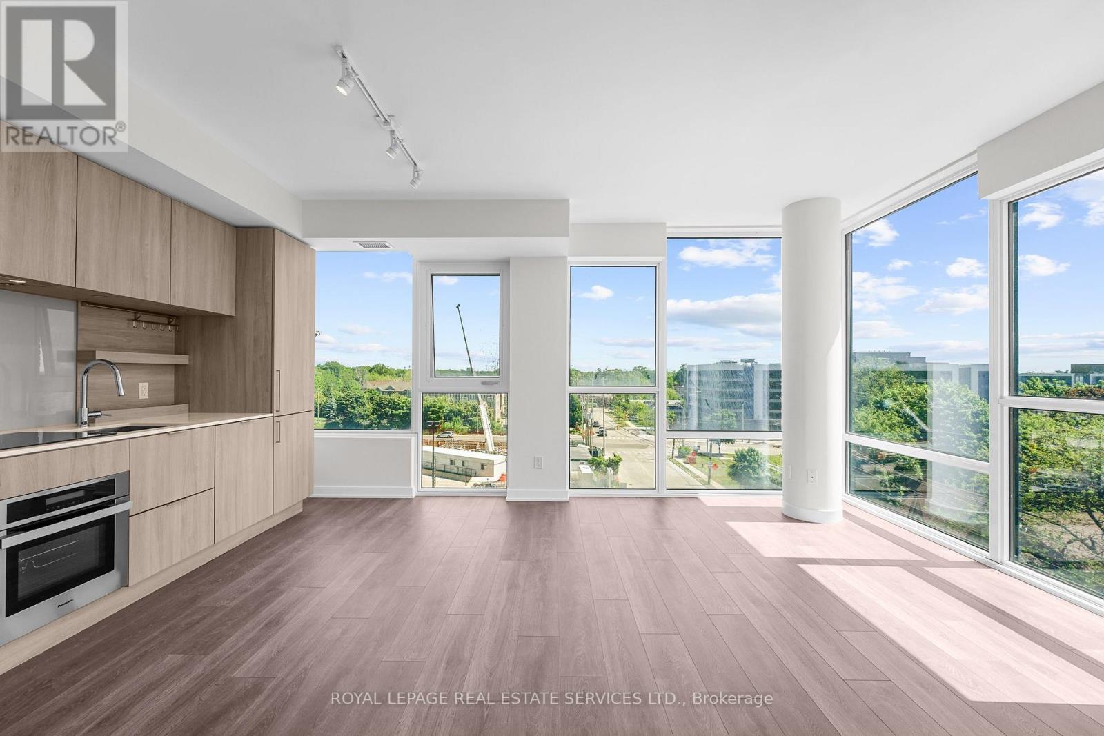 508 - 28 Ann Street, Mississauga, Ontario  L5G 0E1 - Photo 2 - W12901418