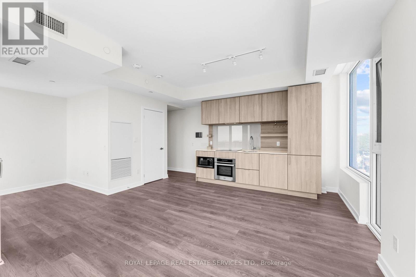 508 - 28 Ann Street, Mississauga, Ontario  L5G 0E1 - Photo 4 - W12901418