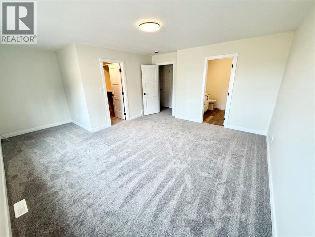 326b Boutin Avenue, Hinton, Alberta  T7V 0B4 - Photo 14 - A2207113