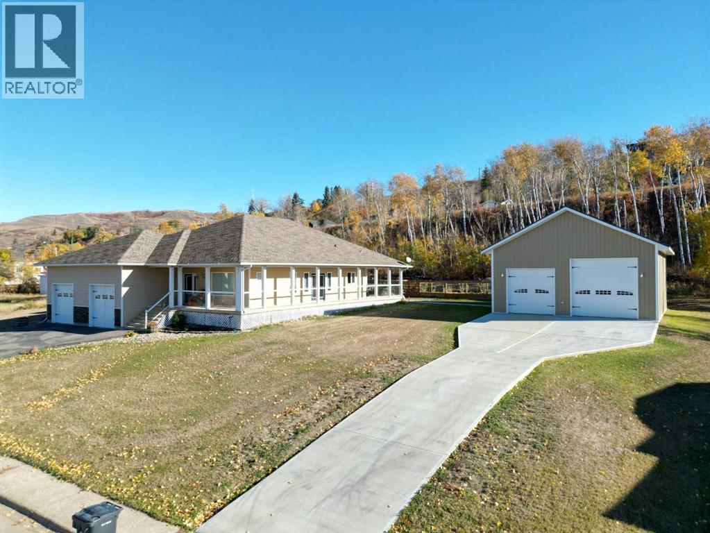 11111 99 Street, Peace River, Alberta  T8S 1L7 - Photo 6 - A2291880