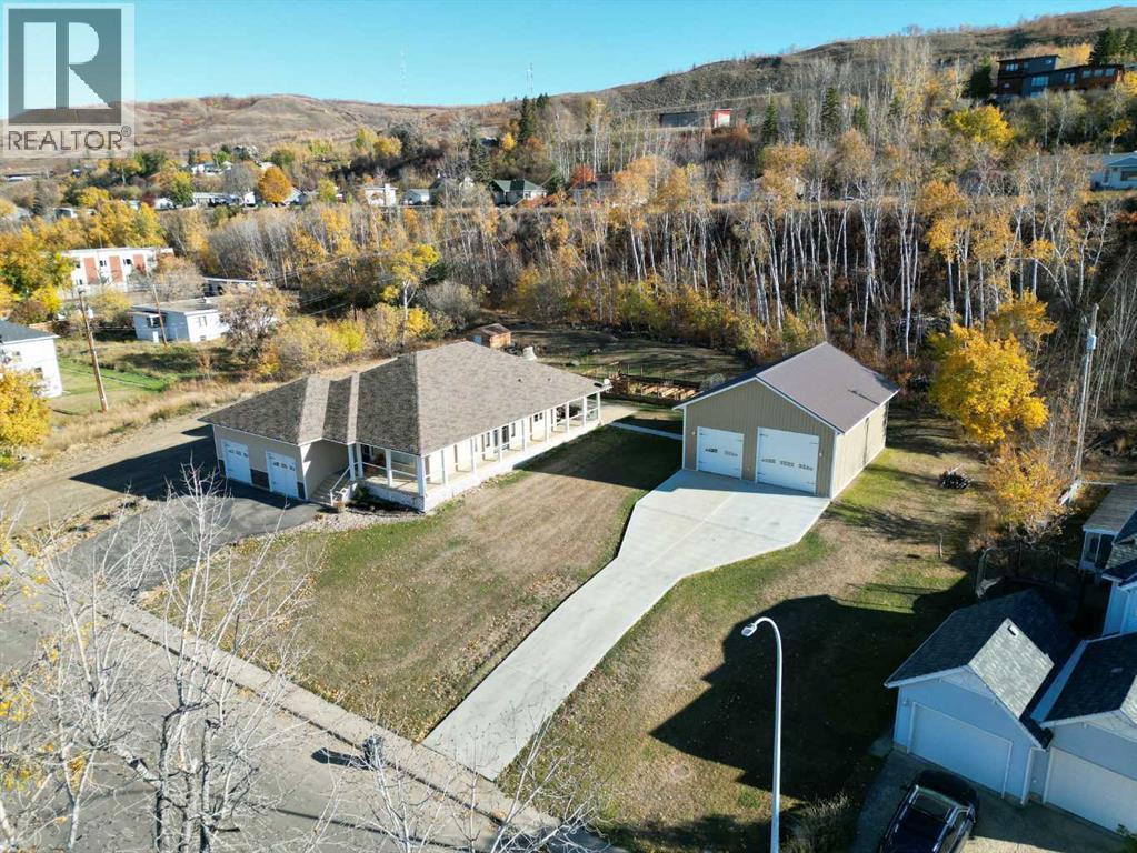 11111 99 Street, Peace River, Alberta  T8S 1L7 - Photo 4 - A2291880