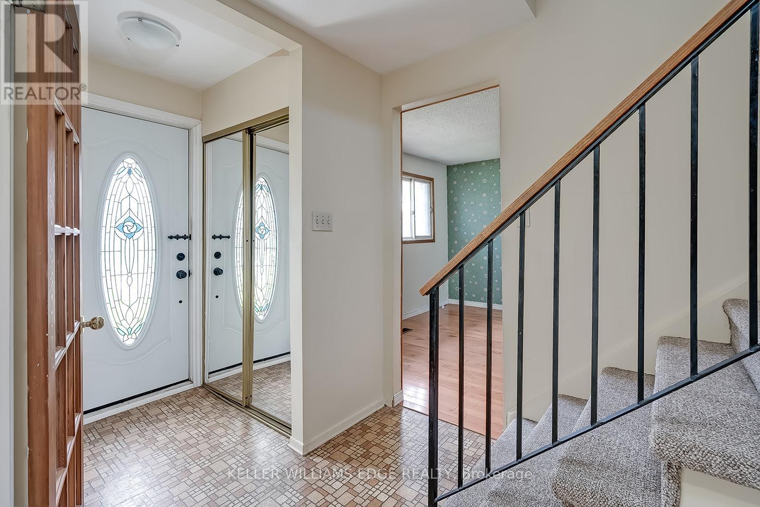 2463 Bridge Road, Oakville, Ontario  L6L 2G9 - Photo 3 - W13081224