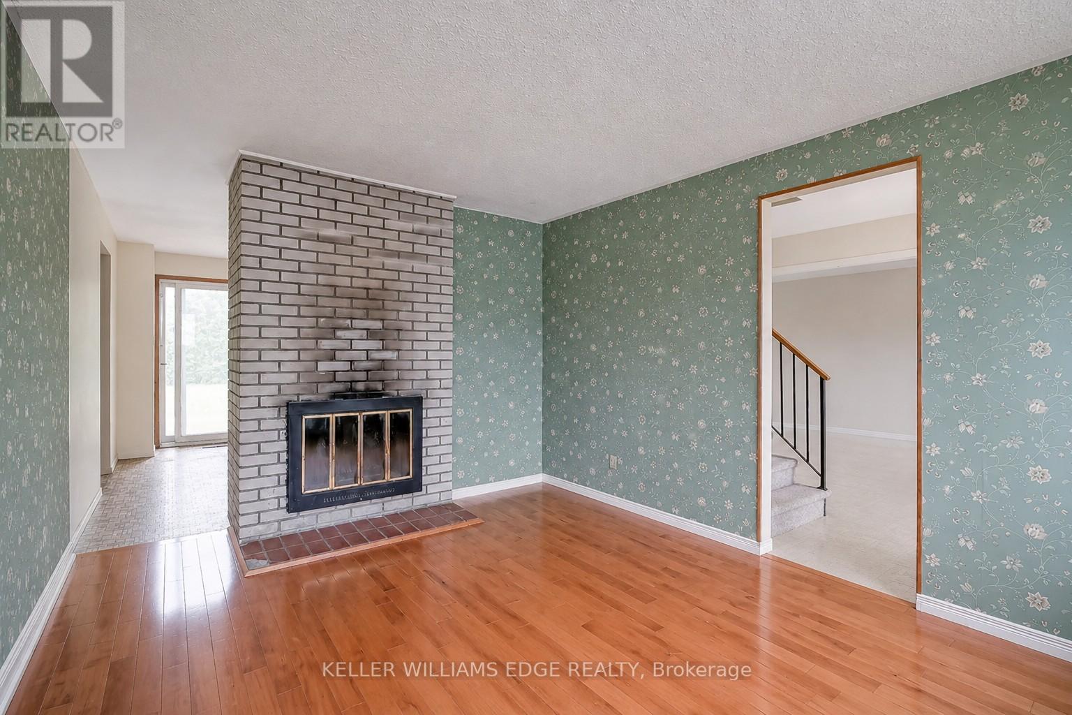 2463 Bridge Road, Oakville, Ontario  L6L 2G9 - Photo 5 - W13081224