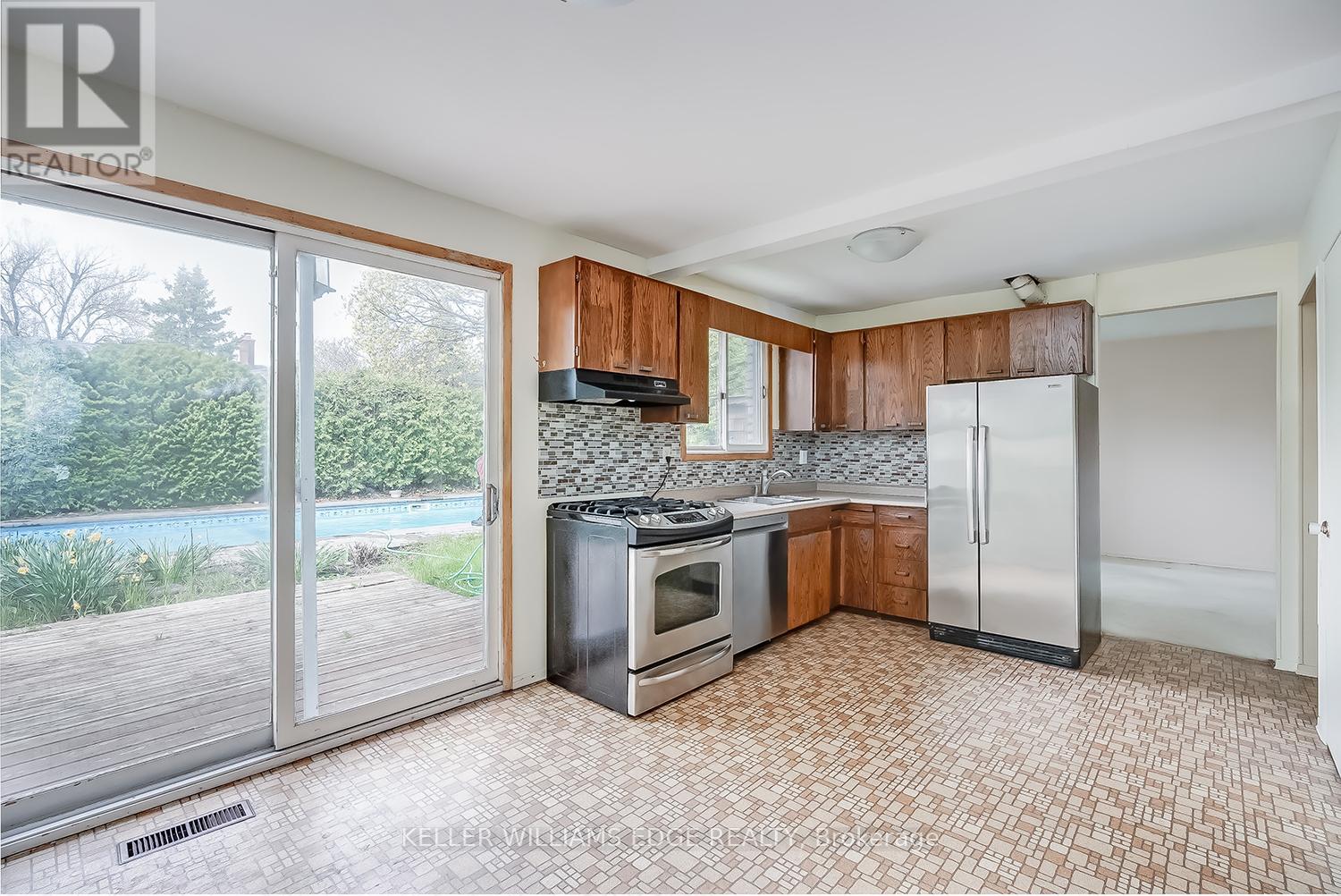 2463 Bridge Road, Oakville, Ontario  L6L 2G9 - Photo 9 - W13081224