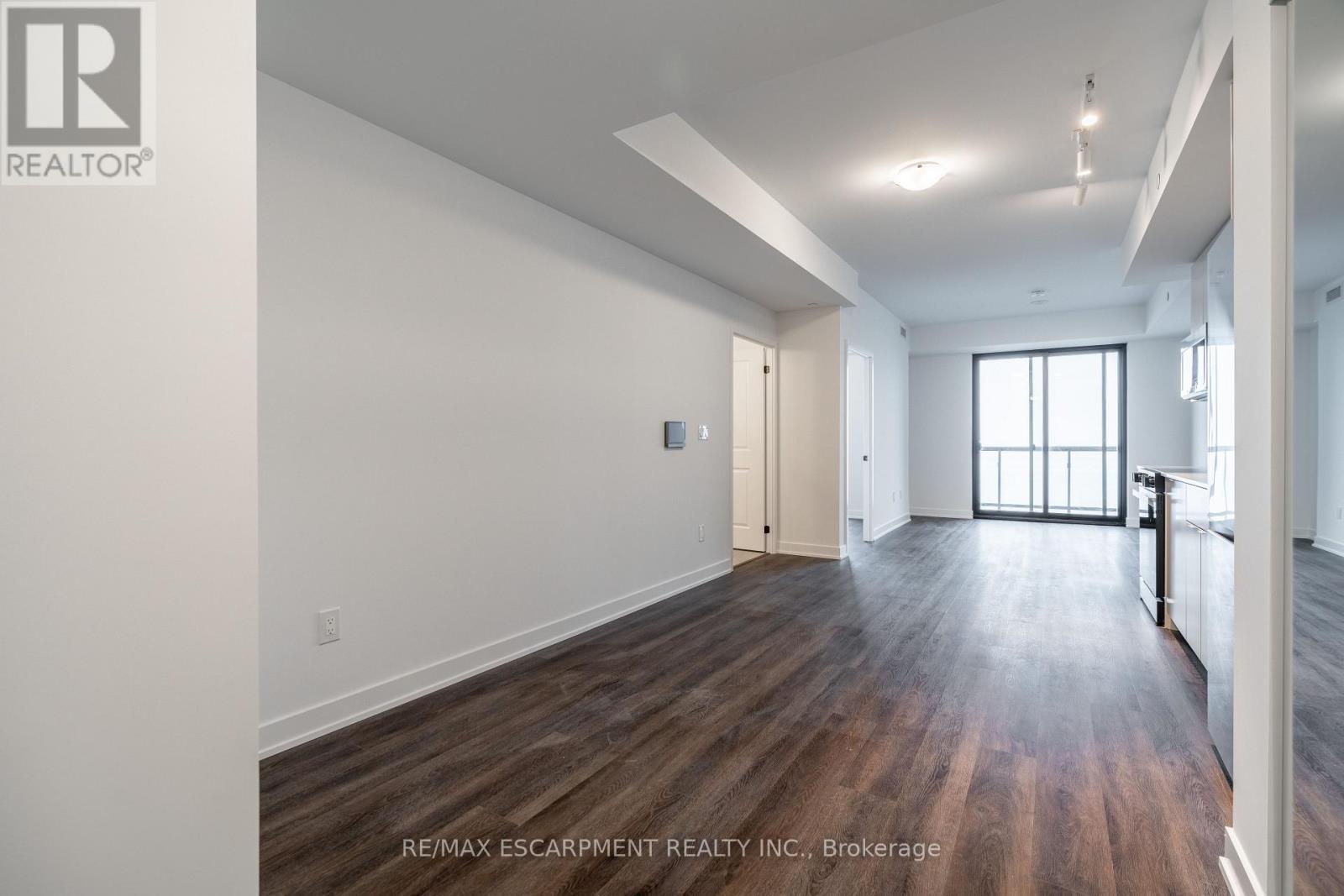 1205 - 2075 Lakeshore Boulevard, Burlington, Ontario  L7R 0H3 - Photo 2 - W13081234