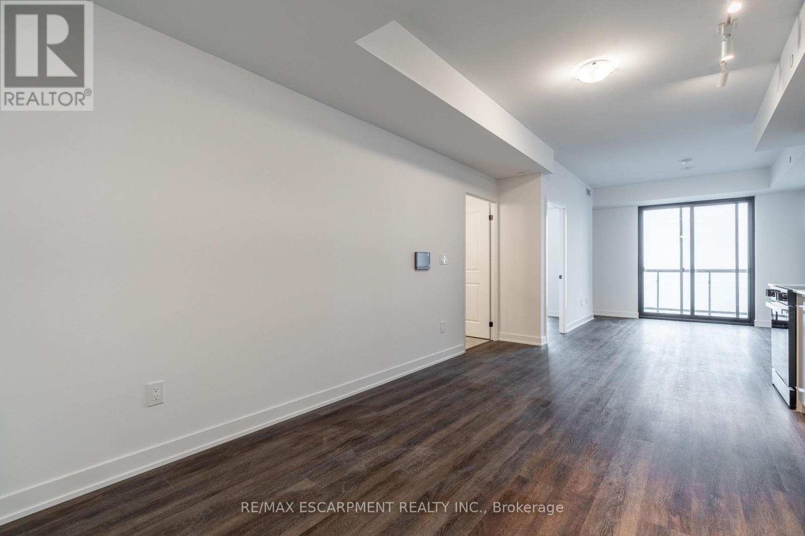1205 - 2075 Lakeshore Boulevard, Burlington, Ontario  L7R 0H3 - Photo 3 - W13081234