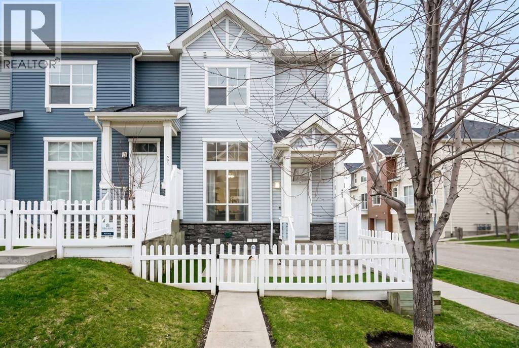 305 Elgin Gardens SE, Calgary, Alberta