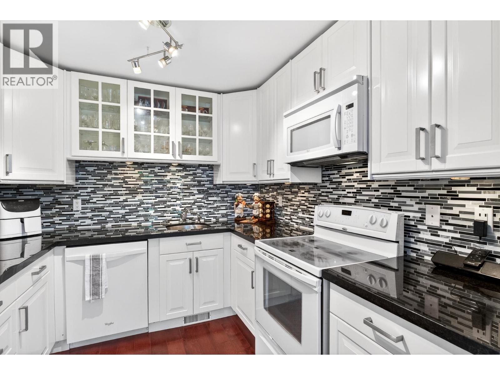 891 Pinebrook Place, Coquitlam, British Columbia  V3C 4C1 - Photo 13 - R3118772