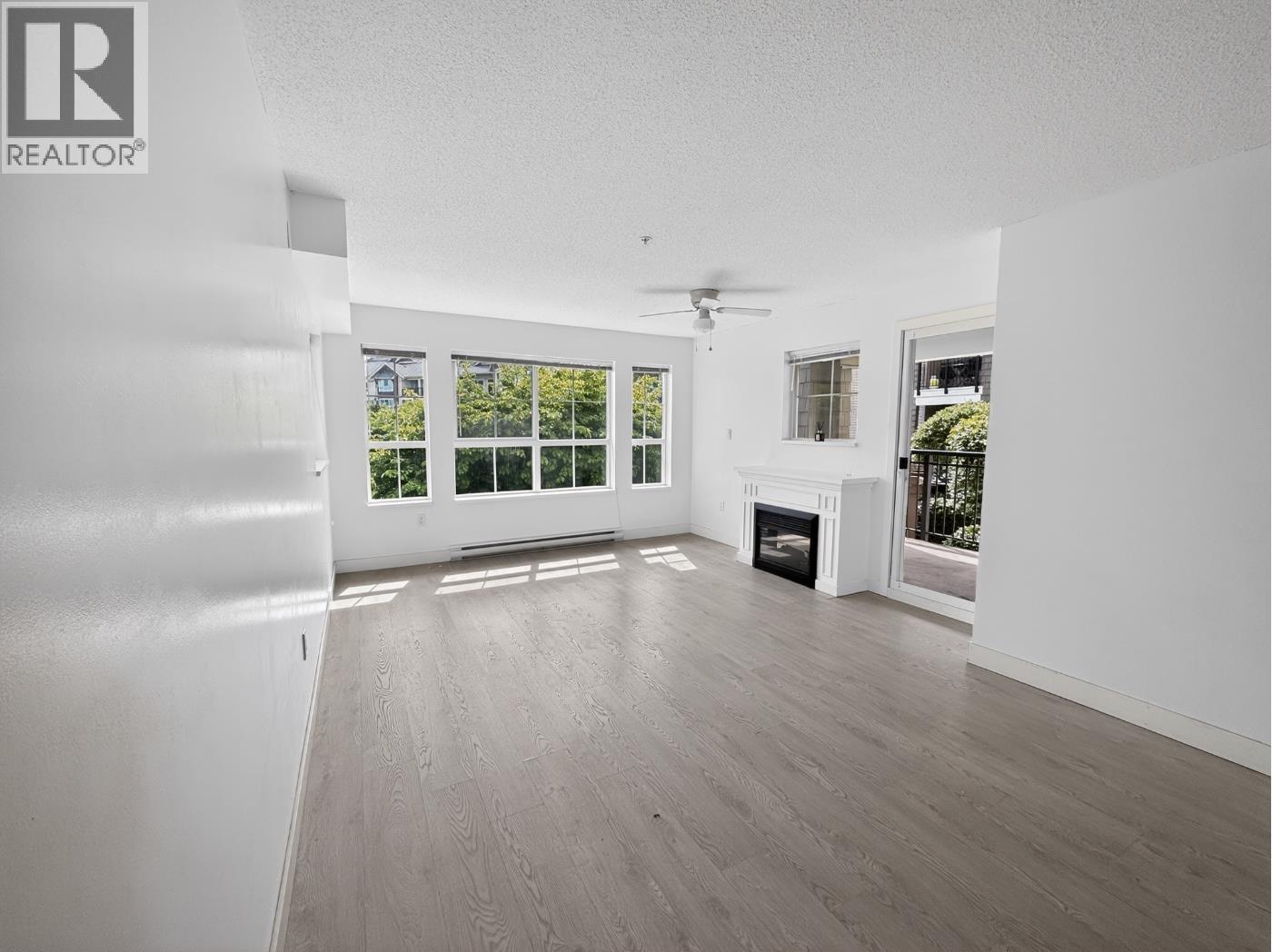 207 19673 Meadow Gardens Way, Pitt Meadows, British Columbia  V3Y 0A1 - Photo 10 - R3118895