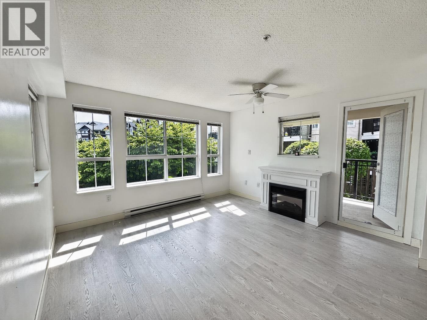 207 19673 Meadow Gardens Way, Pitt Meadows, British Columbia  V3Y 0A1 - Photo 11 - R3118895