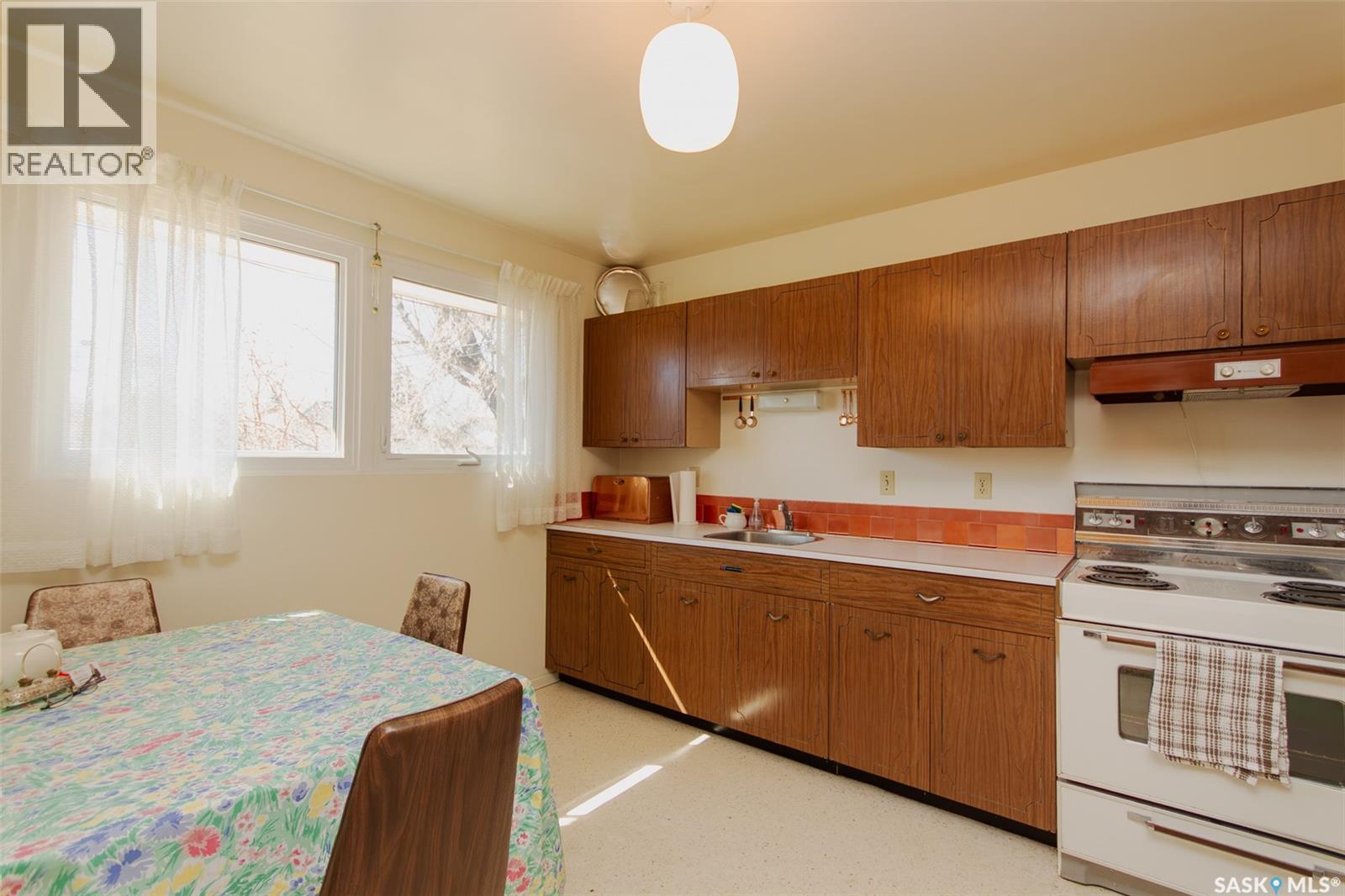 211 31st Street, Battleford, Saskatchewan  S0M 0E0 - Photo 7 - SK034539