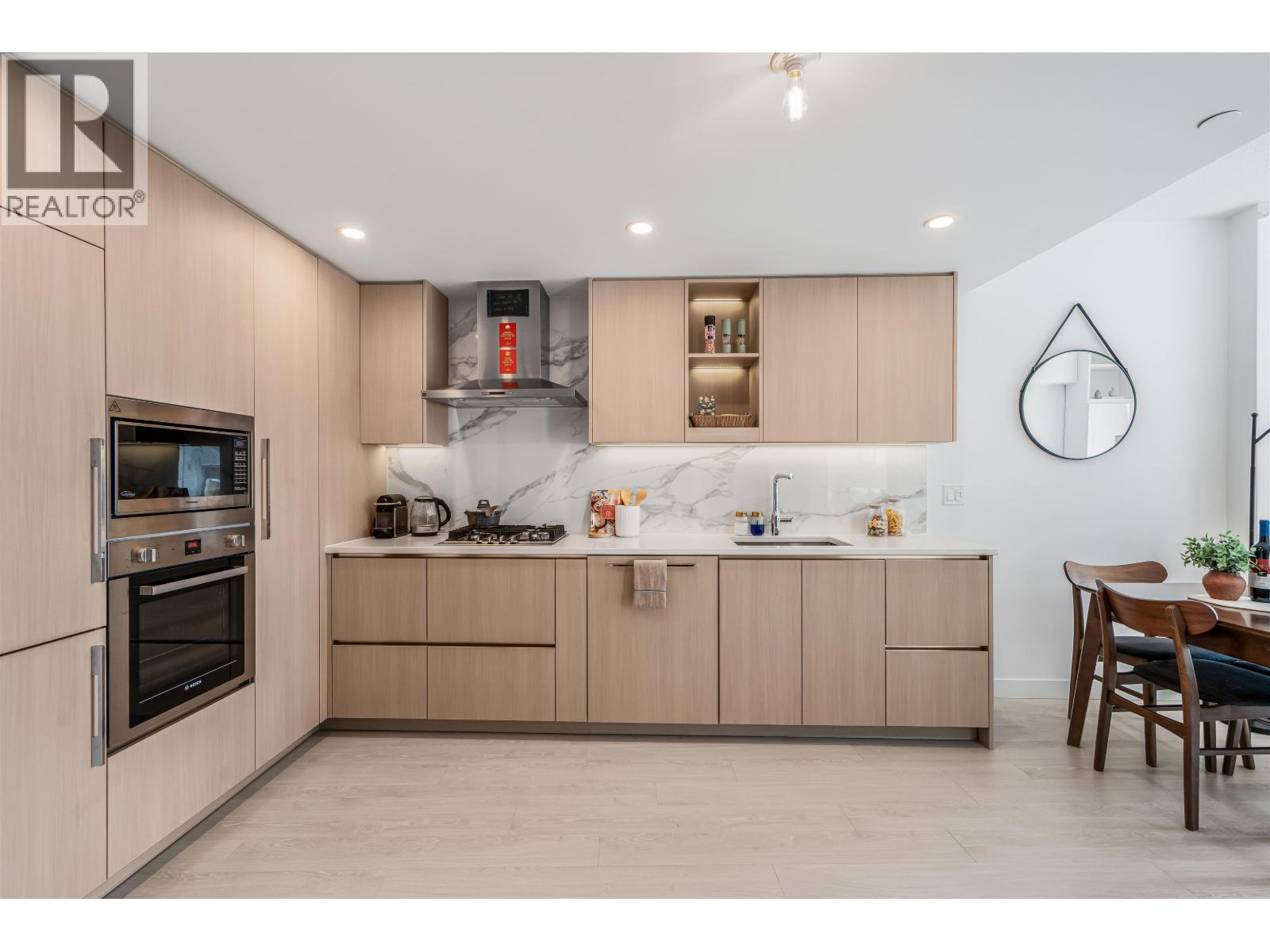 883 8671 Hazelbridge Way, Richmond, British Columbia  V6X 0W9 - Photo 10 - R3119064
