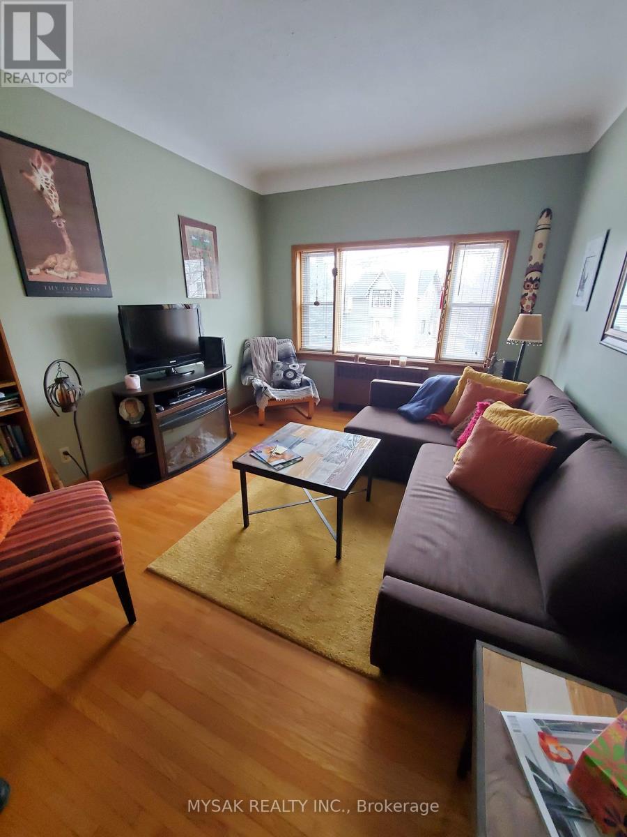 32-38 Welland Avenue, St. Catharines, Ontario  L2R 2M3 - Photo 13 - X13081260