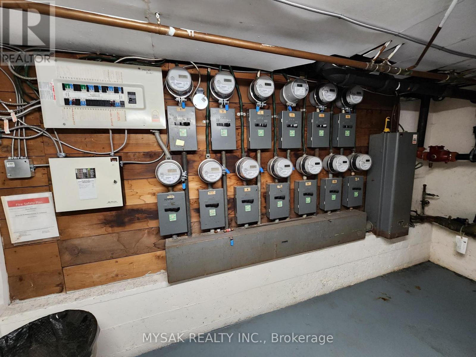 32-38 Welland Avenue, St. Catharines, Ontario  L2R 2M3 - Photo 23 - X13081260