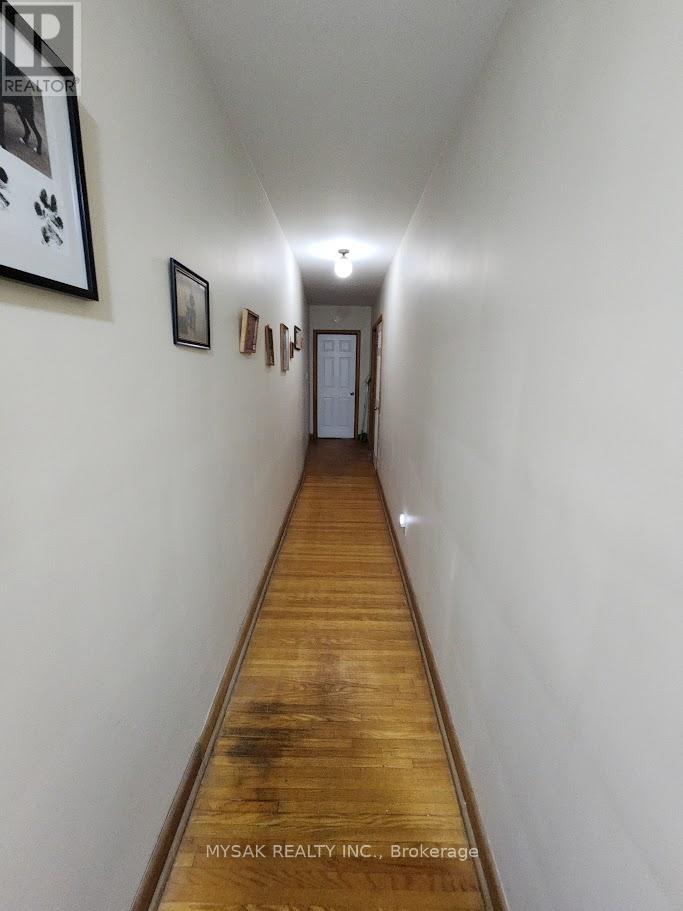 32-38 Welland Avenue, St. Catharines, Ontario  L2R 2M3 - Photo 6 - X13081260