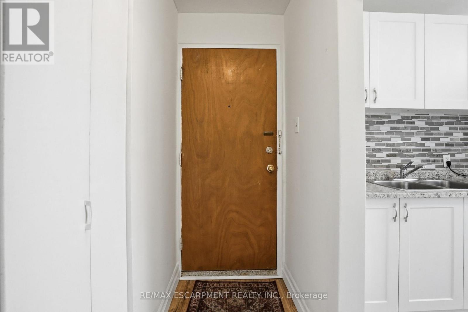 5 - 36 Ray Street S, Hamilton, Ontario  L8P 3V3 - Photo 4 - X13081266