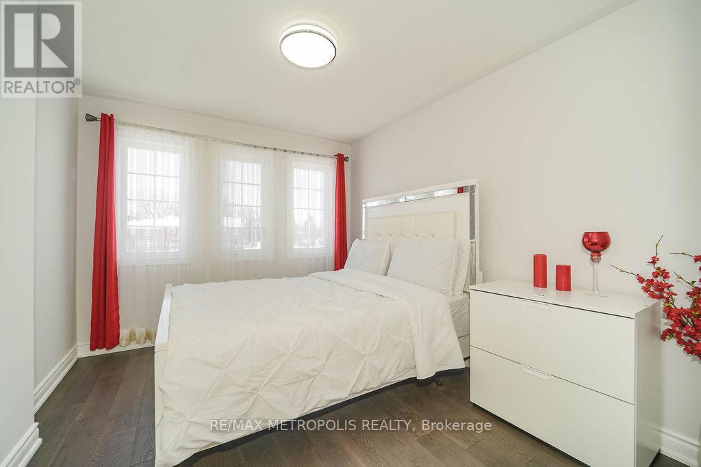 22 Haskins Crescent, Georgina, Ontario  L4P 0H4 - Photo 25 - N13019450