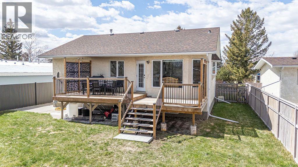 4922 5 Street W, Claresholm, Alberta  T0L 0T0 - Photo 33 - A2303628