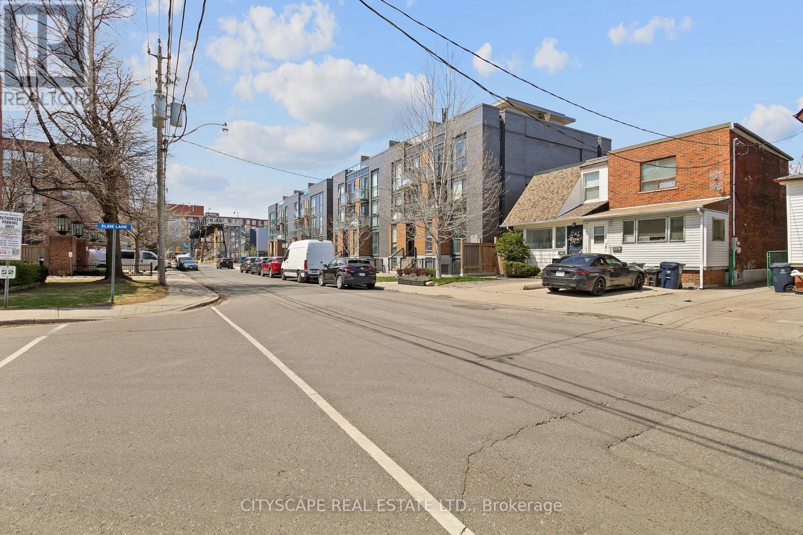 501 - 370 WALLACE AVENUE, Toronto, Ontario