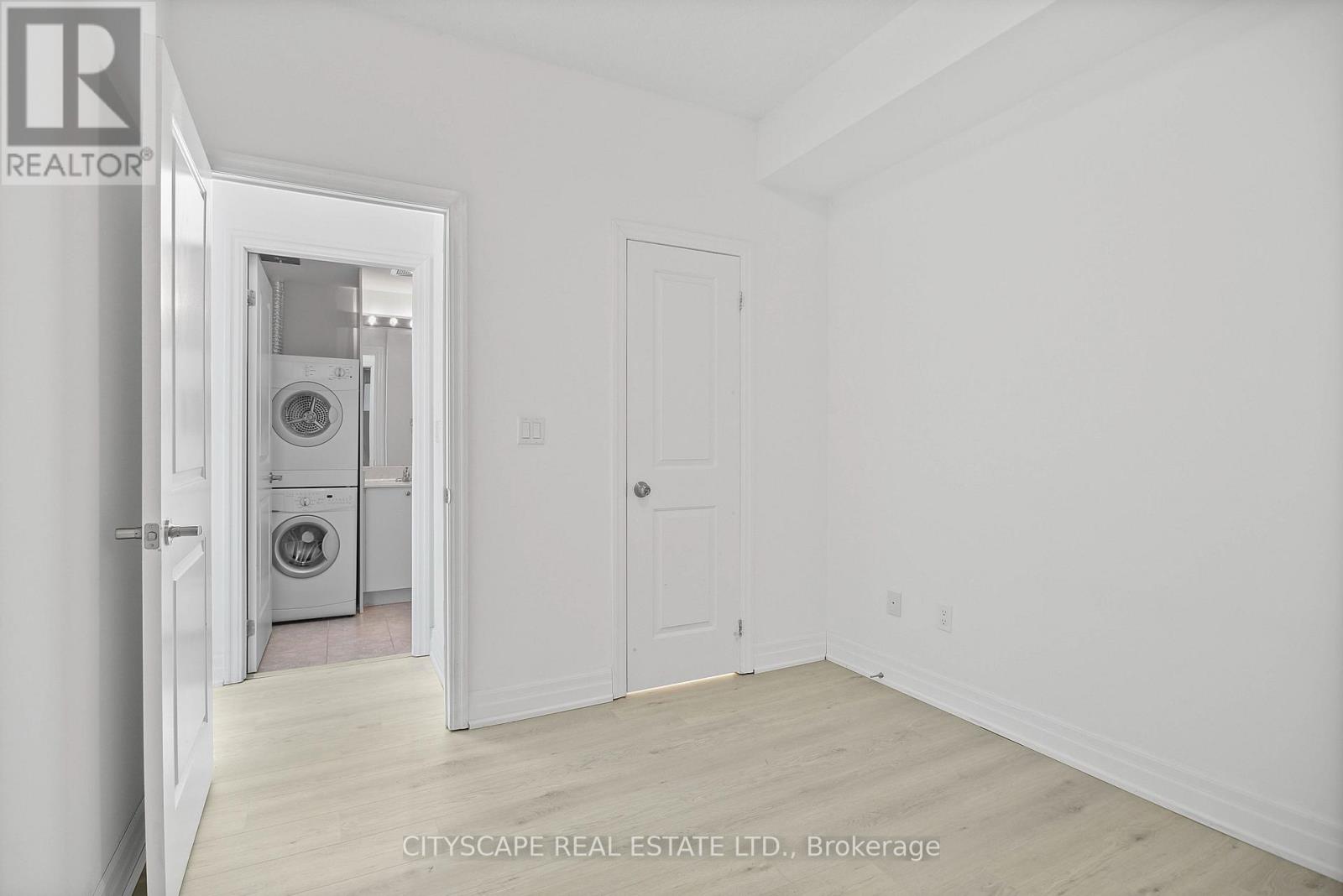 501 - 370 Wallace Avenue, Toronto, Ontario  M6P 3P5 - Photo 24 - W12972736