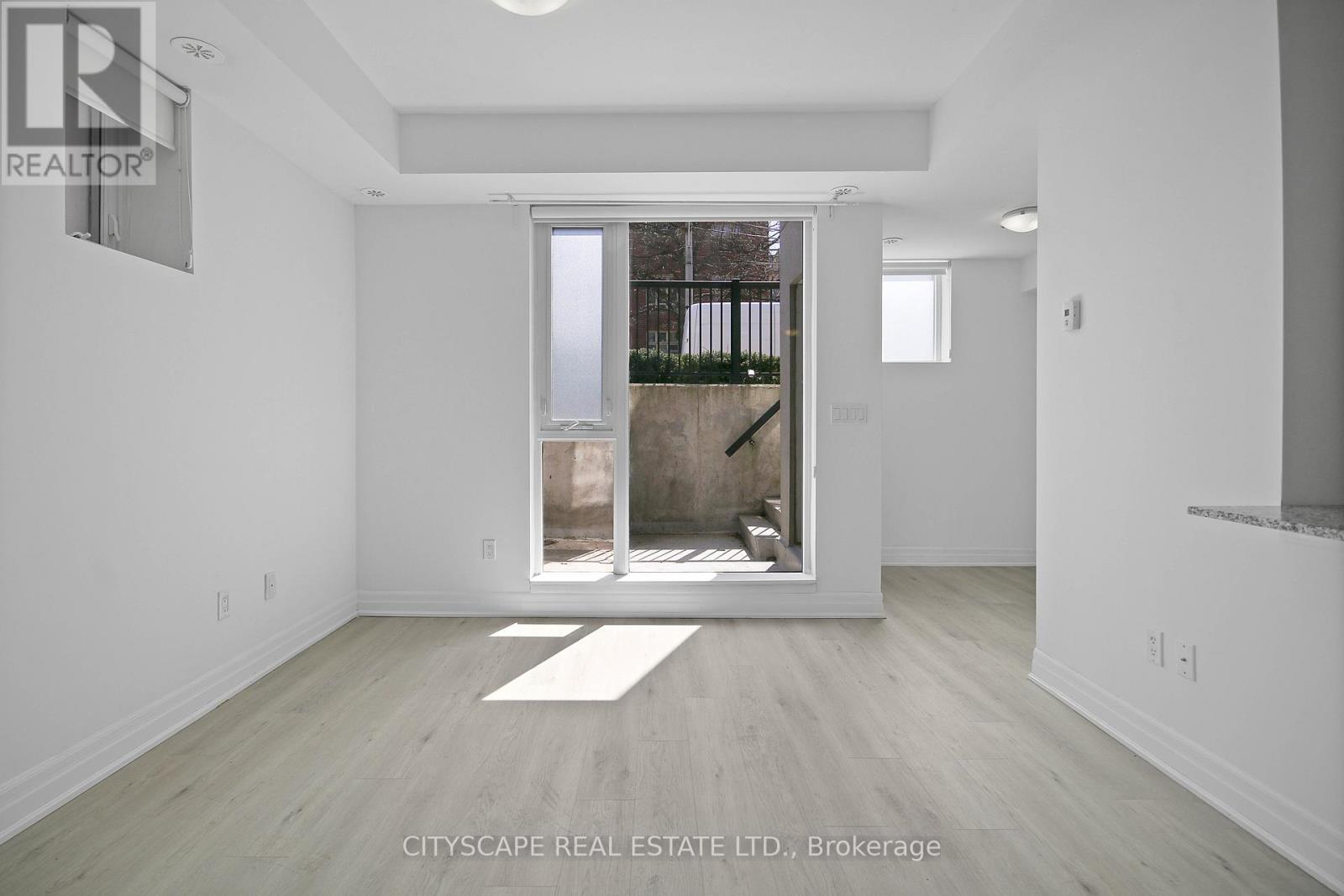 501 - 370 Wallace Avenue, Toronto, Ontario  M6P 3P5 - Photo 17 - W12972736