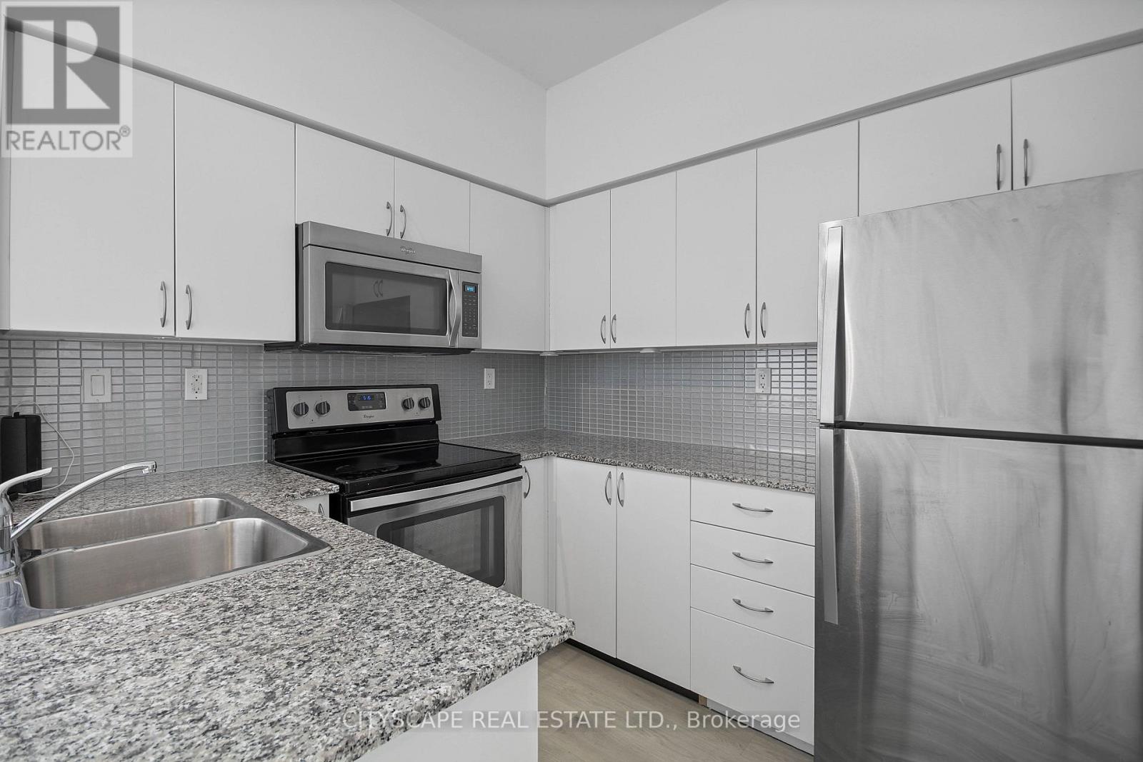 501 - 370 Wallace Avenue, Toronto, Ontario  M6P 3P5 - Photo 19 - W12972736