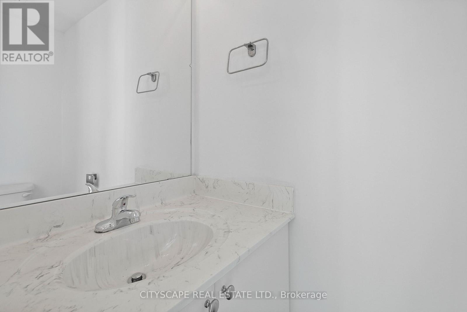 501 - 370 Wallace Avenue, Toronto, Ontario  M6P 3P5 - Photo 22 - W12972736
