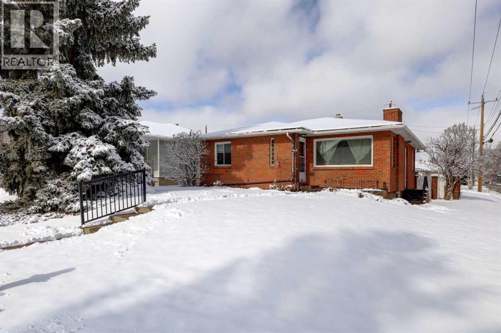 640 17 Avenue NE, Calgary, Alberta  T2E 1M3 - Photo 1 - A2293339