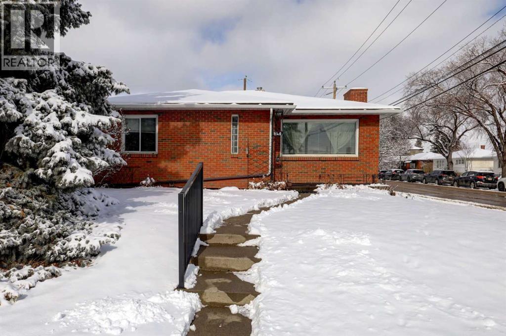 640 17 Avenue NE, Calgary, Alberta  T2E 1M3 - Photo 2 - A2293339