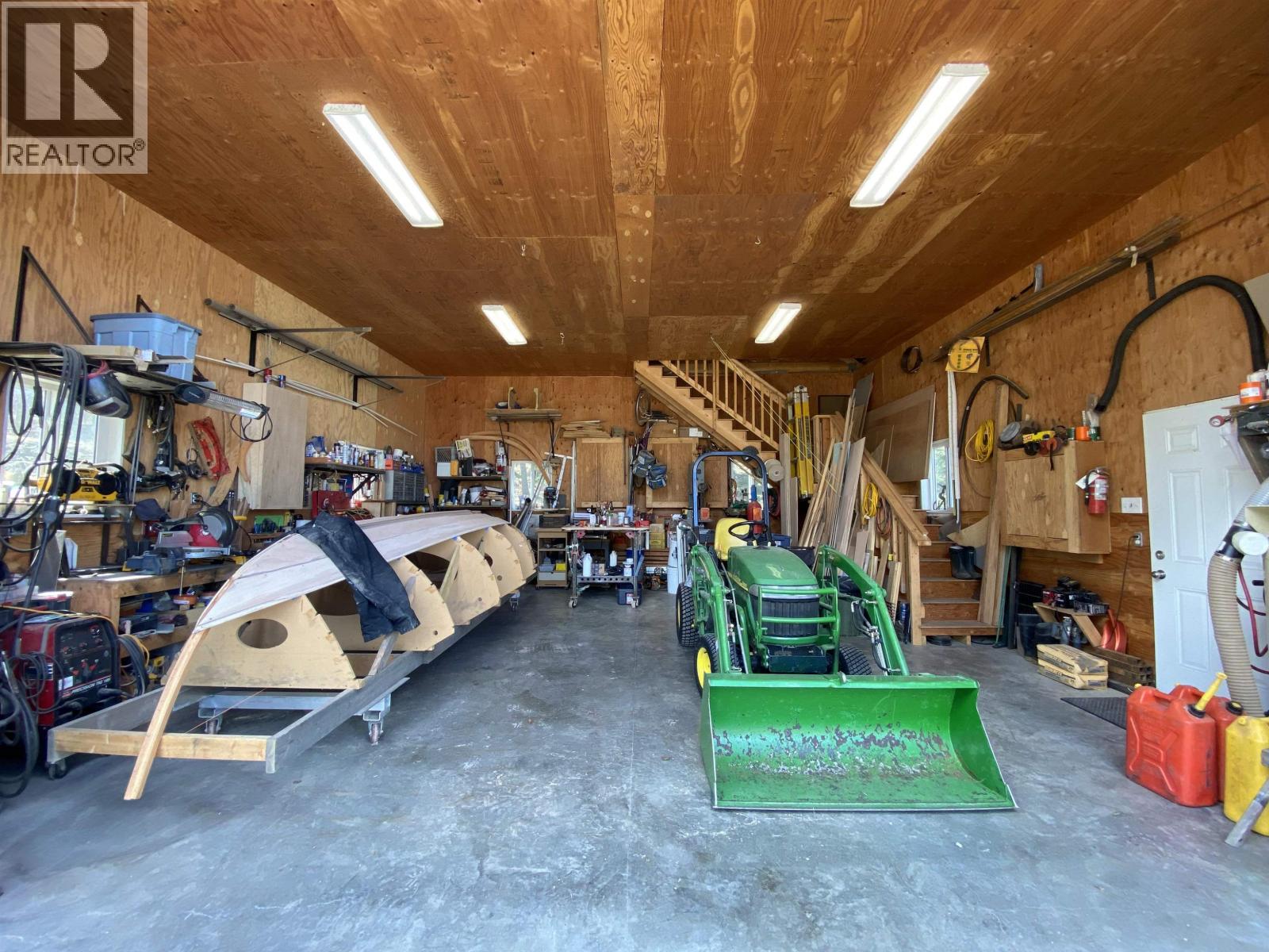 6627 Mcnolty Road, 100 Mile House, British Columbia  V0K 1X3 - Photo 37 - R3066107