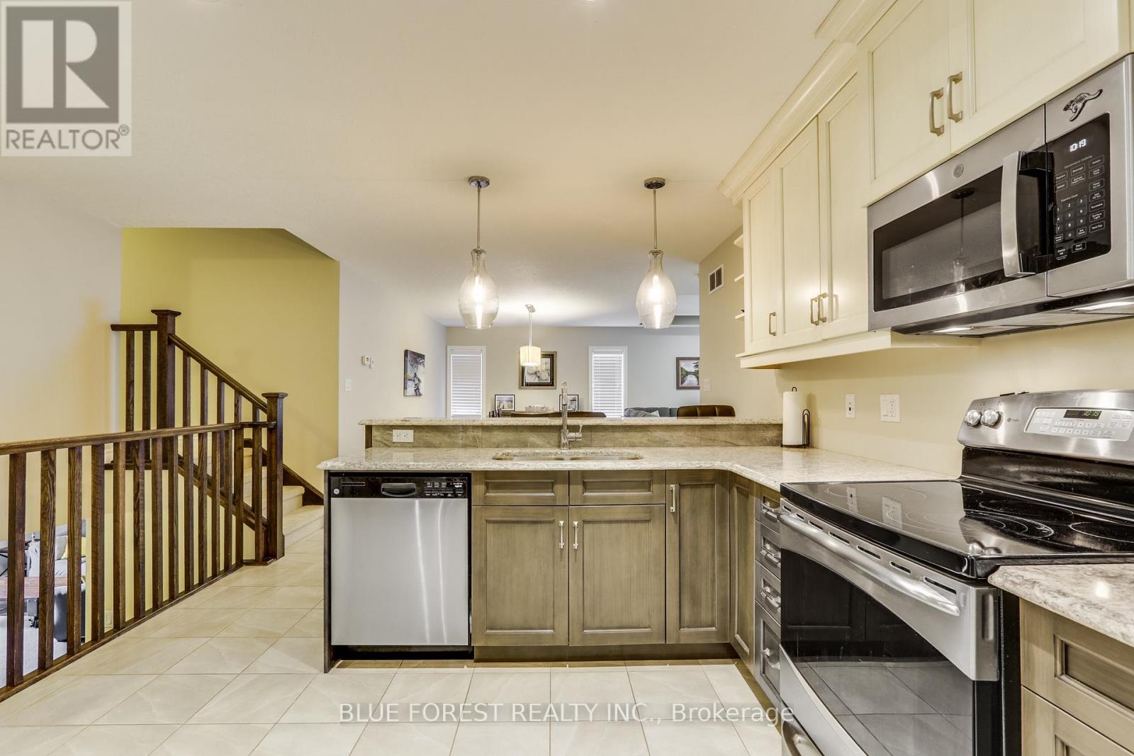 55 Chatfield Street, Ingersoll, Ontario  N5C 0B4 - Photo 5 - X13078646