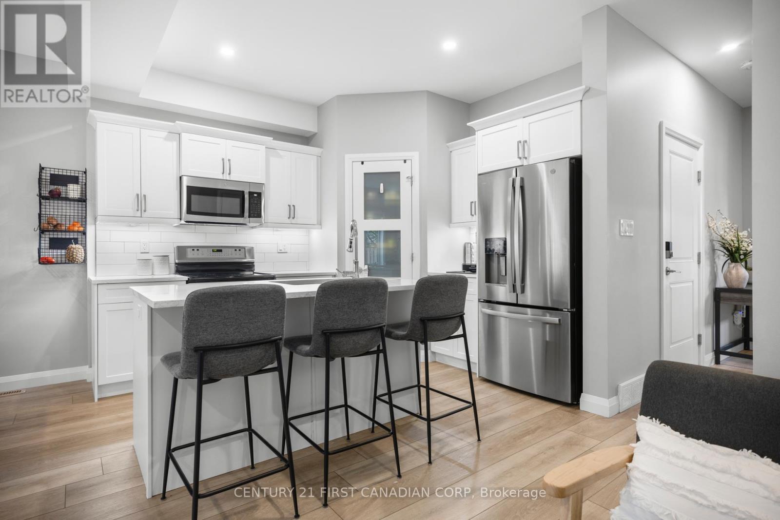 47 - 1 Miller Drive, Lucan Biddulph, Ontario  N0M 2J0 - Photo 7 - X13081296