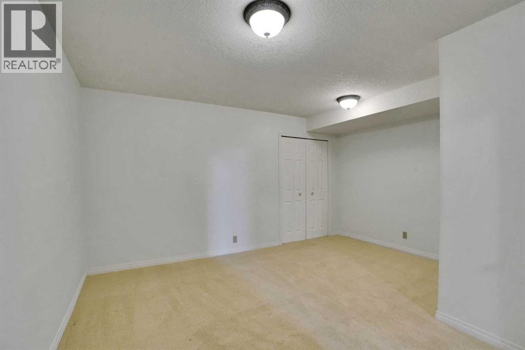 90 Martinridge Crescent NE, Calgary, Alberta  T3J 3M4 - Photo 27 - A2307442