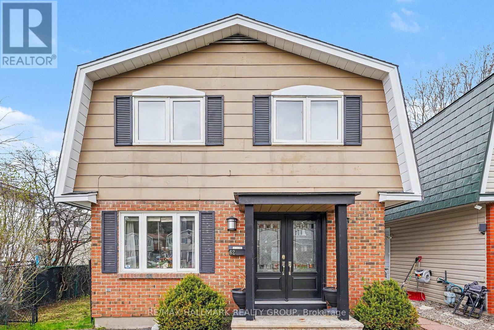 62 Priam Way, Ottawa, Ontario  K2H 8S8 - Photo 3 - X13081302