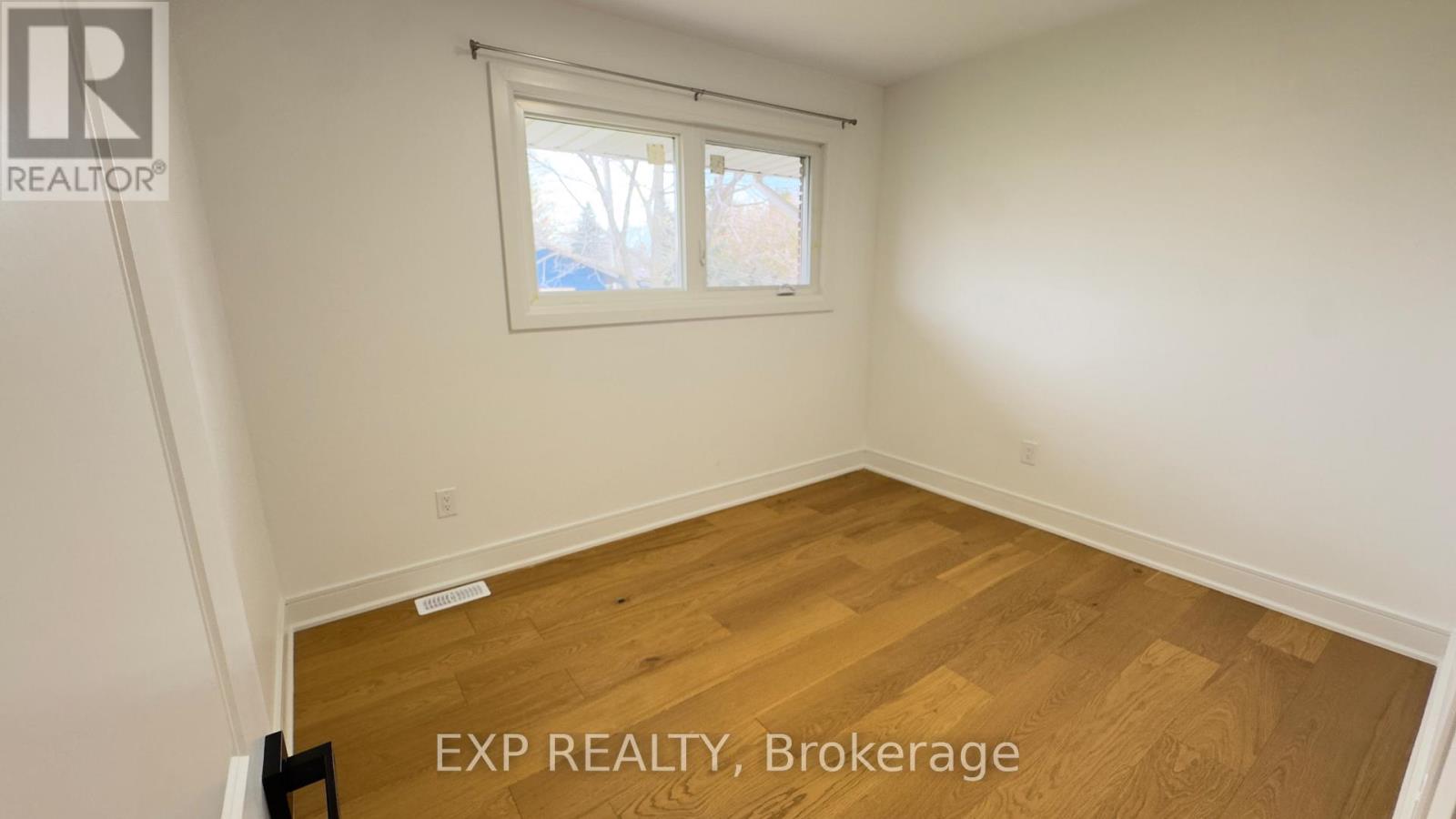 Main - 21 Clearview Heights, St. Catharines, Ontario  L2T 2W2 - Photo 9 - X13081372