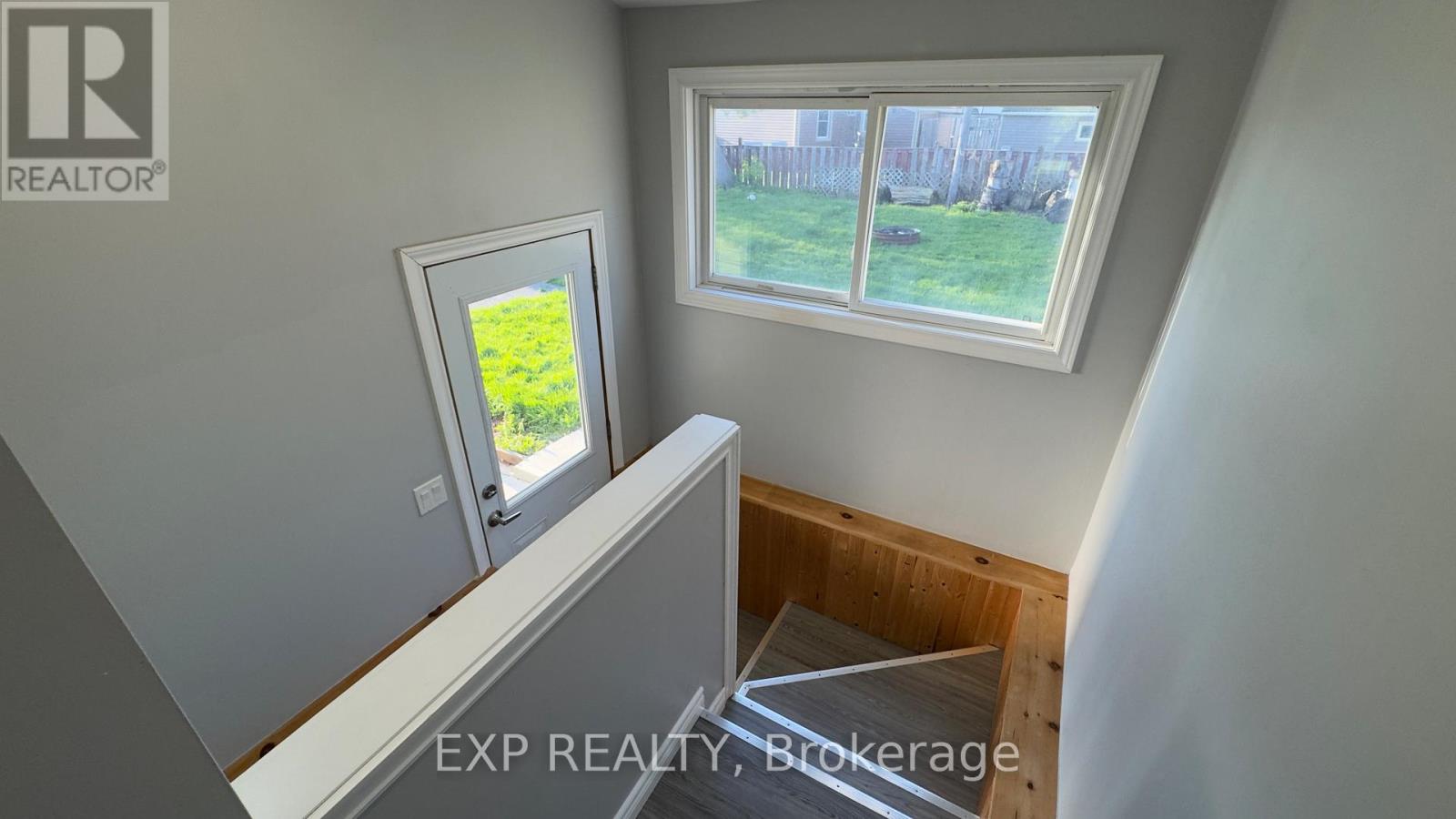 5 Plymouth Avenue, St. Catharines, Ontario  L2R 2X8 - Photo 13 - X13081398