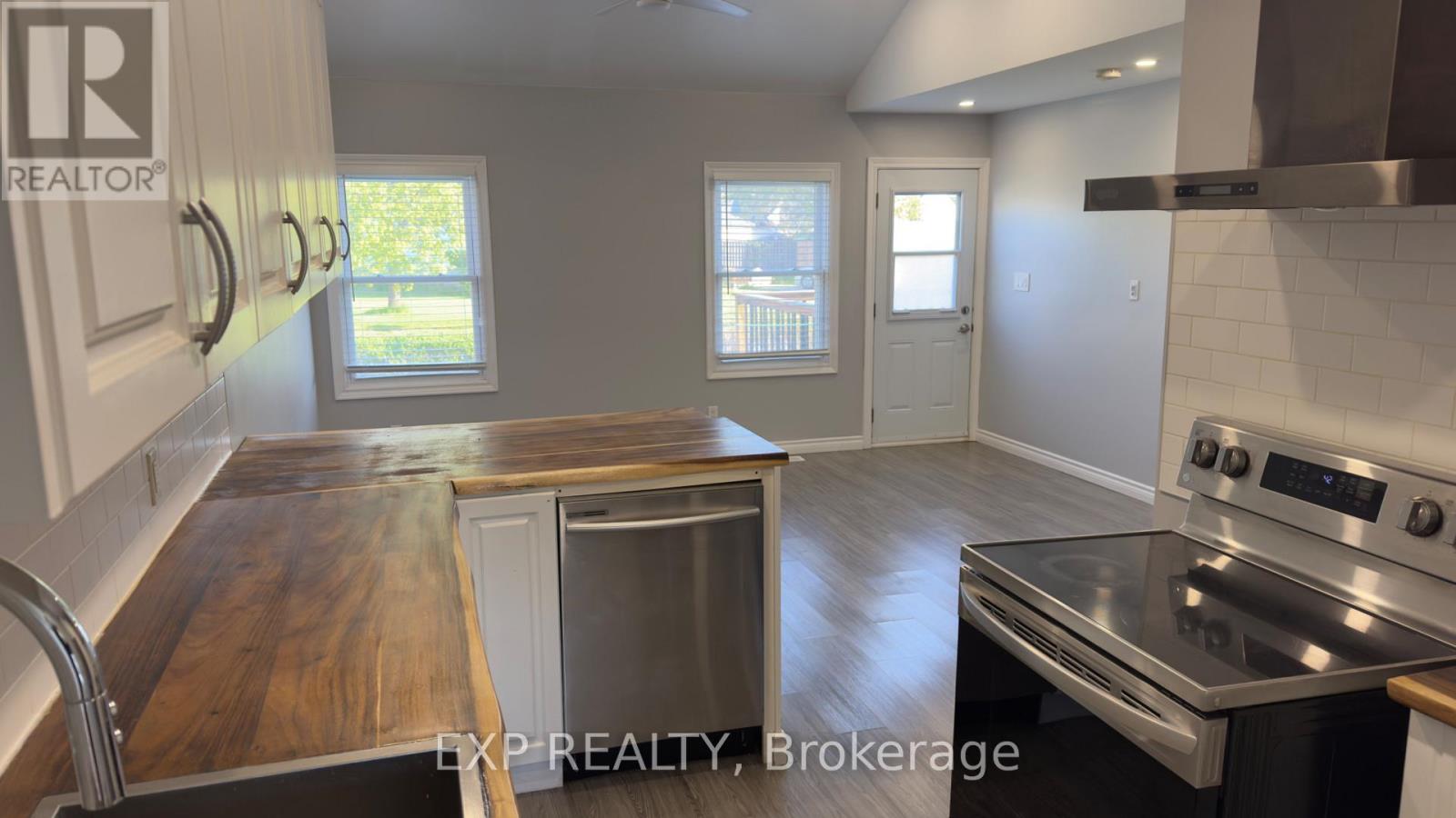 5 Plymouth Avenue, St. Catharines, Ontario  L2R 2X8 - Photo 25 - X13081398