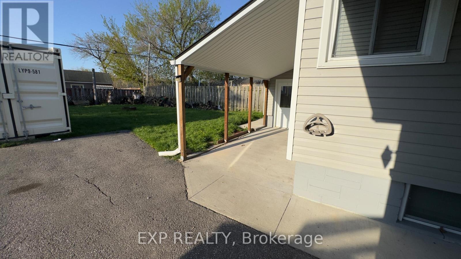 5 Plymouth Avenue, St. Catharines, Ontario  L2R 2X8 - Photo 30 - X13081398