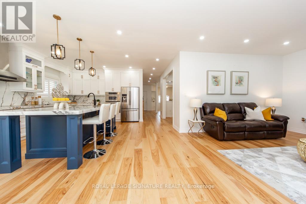 3773 Quite Creek Drive, Mississauga, Ontario  L5M 8A9 - Photo 7 - W13080326