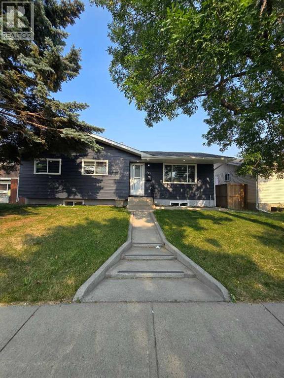 327 Rundleview Drive Ne, Calgary, Alberta  T1Y 1H9 - Photo 1 - A2293376