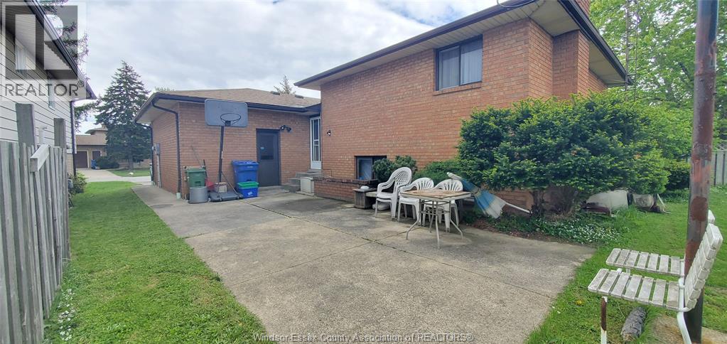 1735 Homestead Lane, Lasalle, Ontario  N9H 2C7 - Photo 3 - 26009743