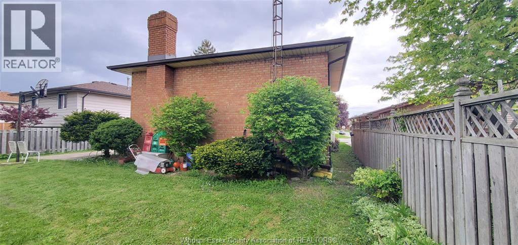 1735 Homestead Lane, Lasalle, Ontario  N9H 2C7 - Photo 4 - 26009743