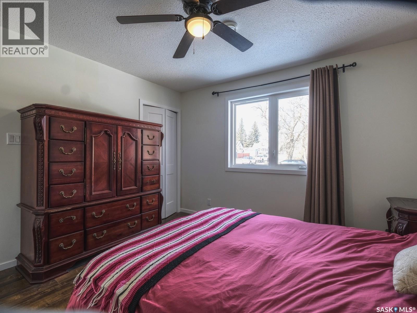 304 2nd Avenue E, Biggar, Saskatchewan  S0K 0M0 - Photo 23 - SK031854