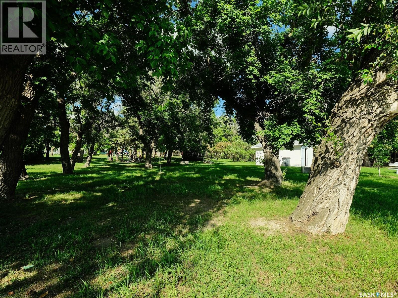 304 2nd Avenue E, Biggar, Saskatchewan  S0K 0M0 - Photo 45 - SK031854